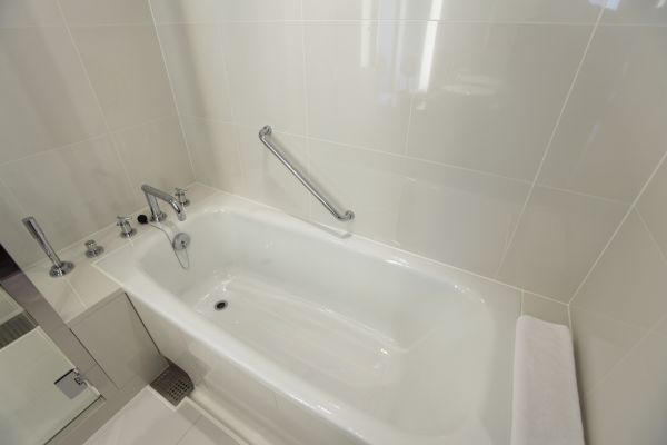 Bathtub Repair in Green Valley