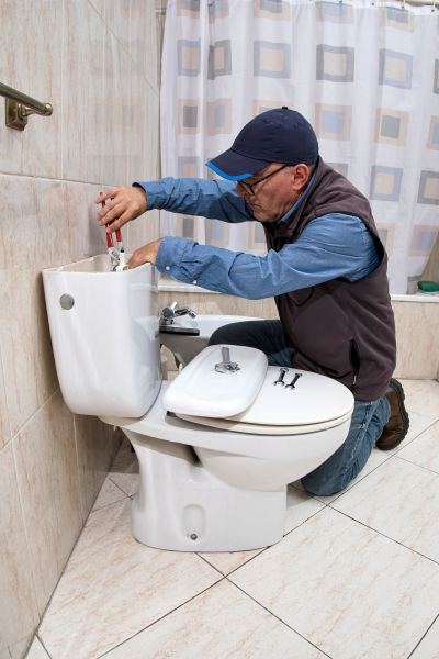 Broken Toilet Repair in Green Valley