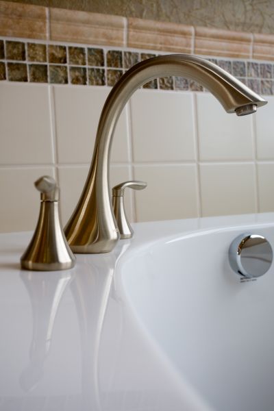 Bathtub Faucet Repair in Green Valley