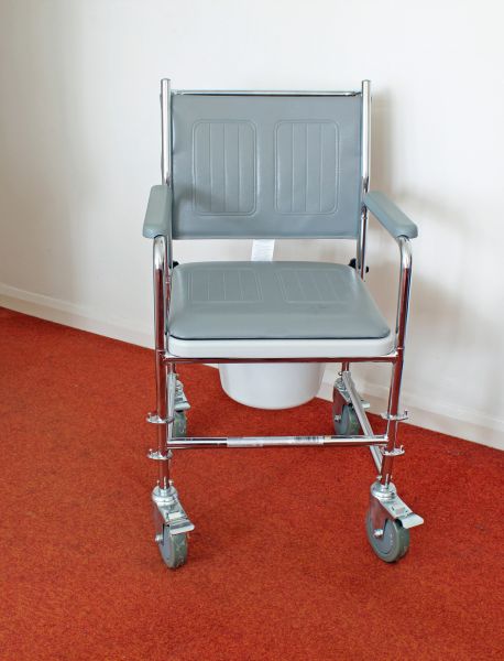 Commode Replacement in Green Valley